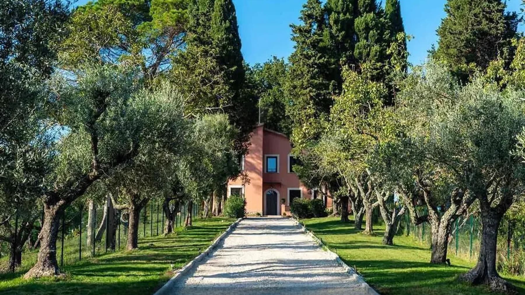 Elegant Villa in Rome, Heart of Lazio Region