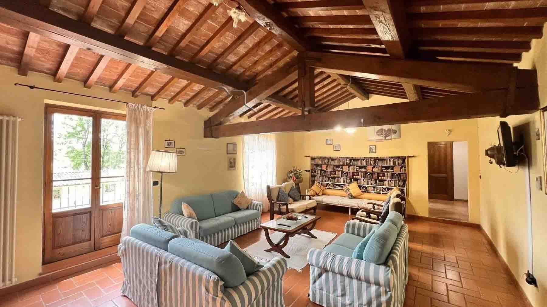 Interiors (27)