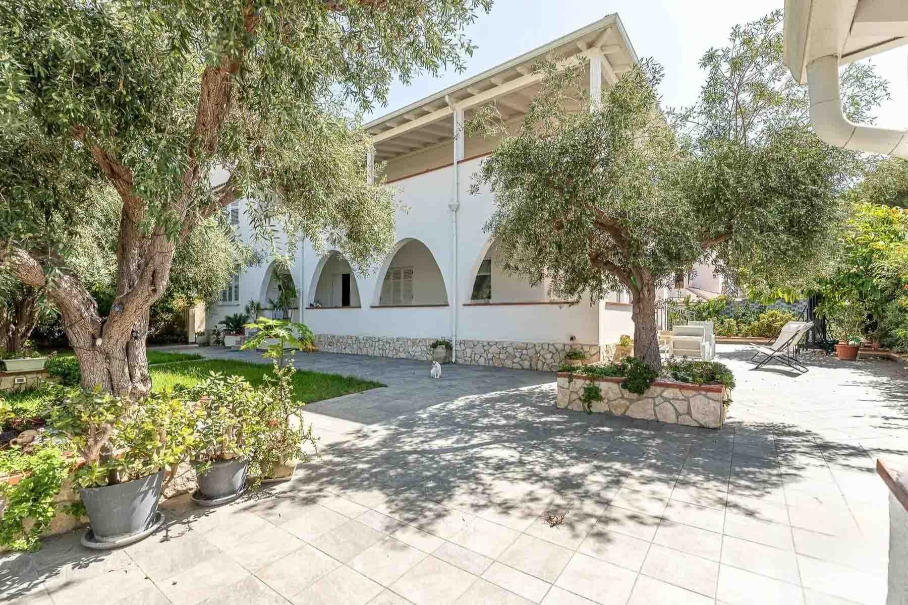 Elegant Villa in Palermo, Sicily
