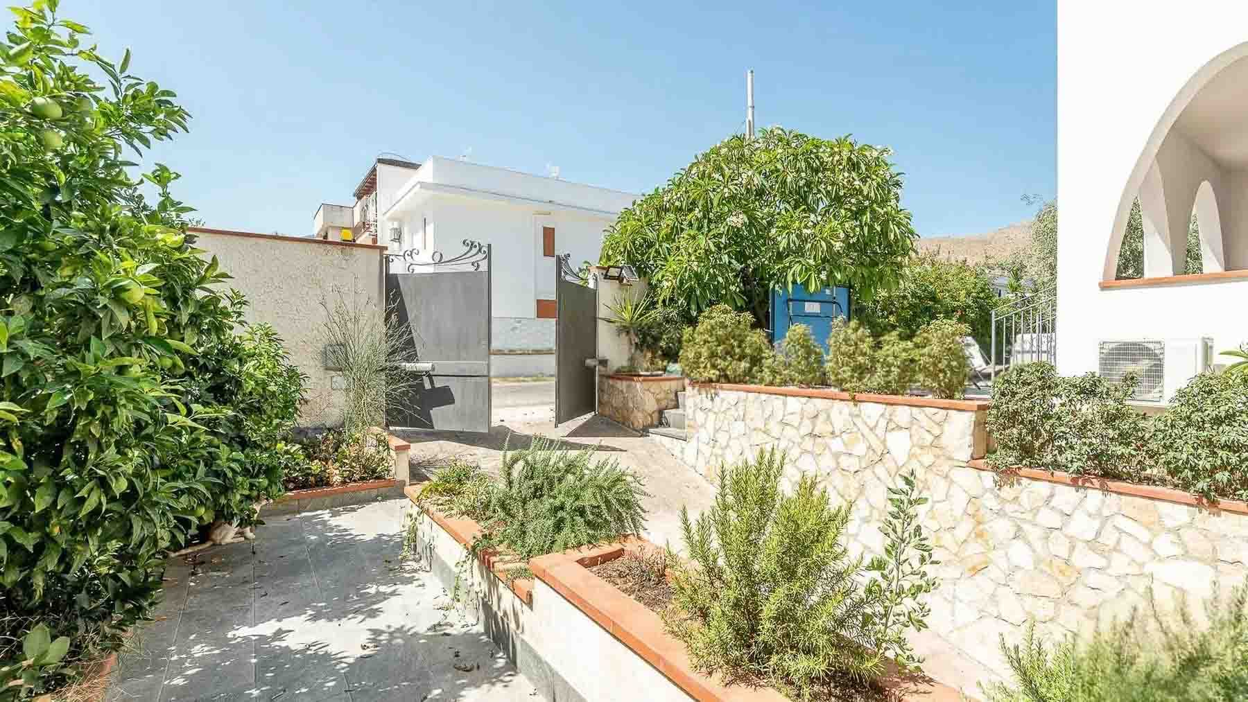 Elegant Villa in Palermo, Sicily