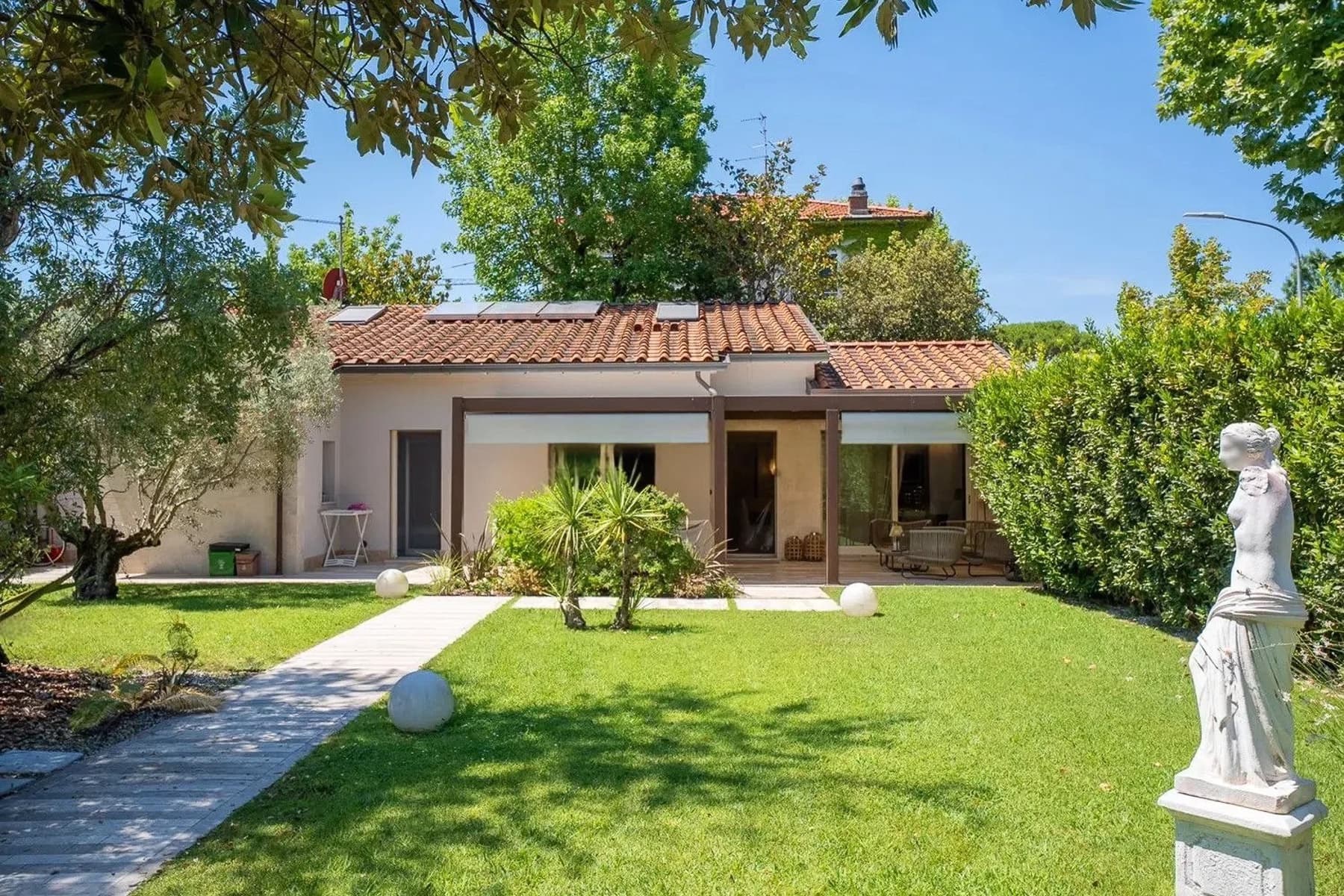 Casa semindipendente a Forte dei Marmi, Toscana