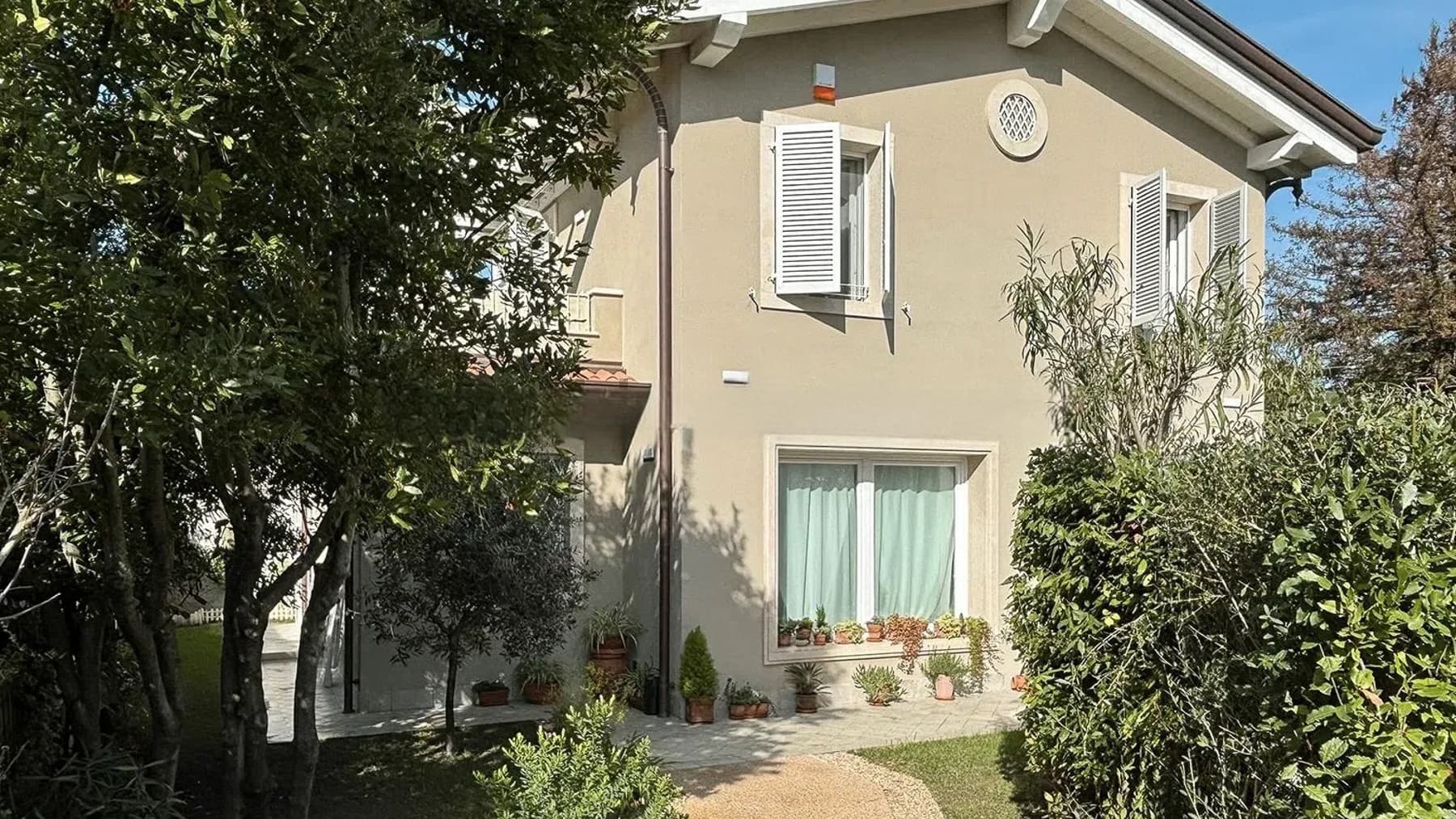 Casa indipendente a Cinquale, 160mq vicino al mare
