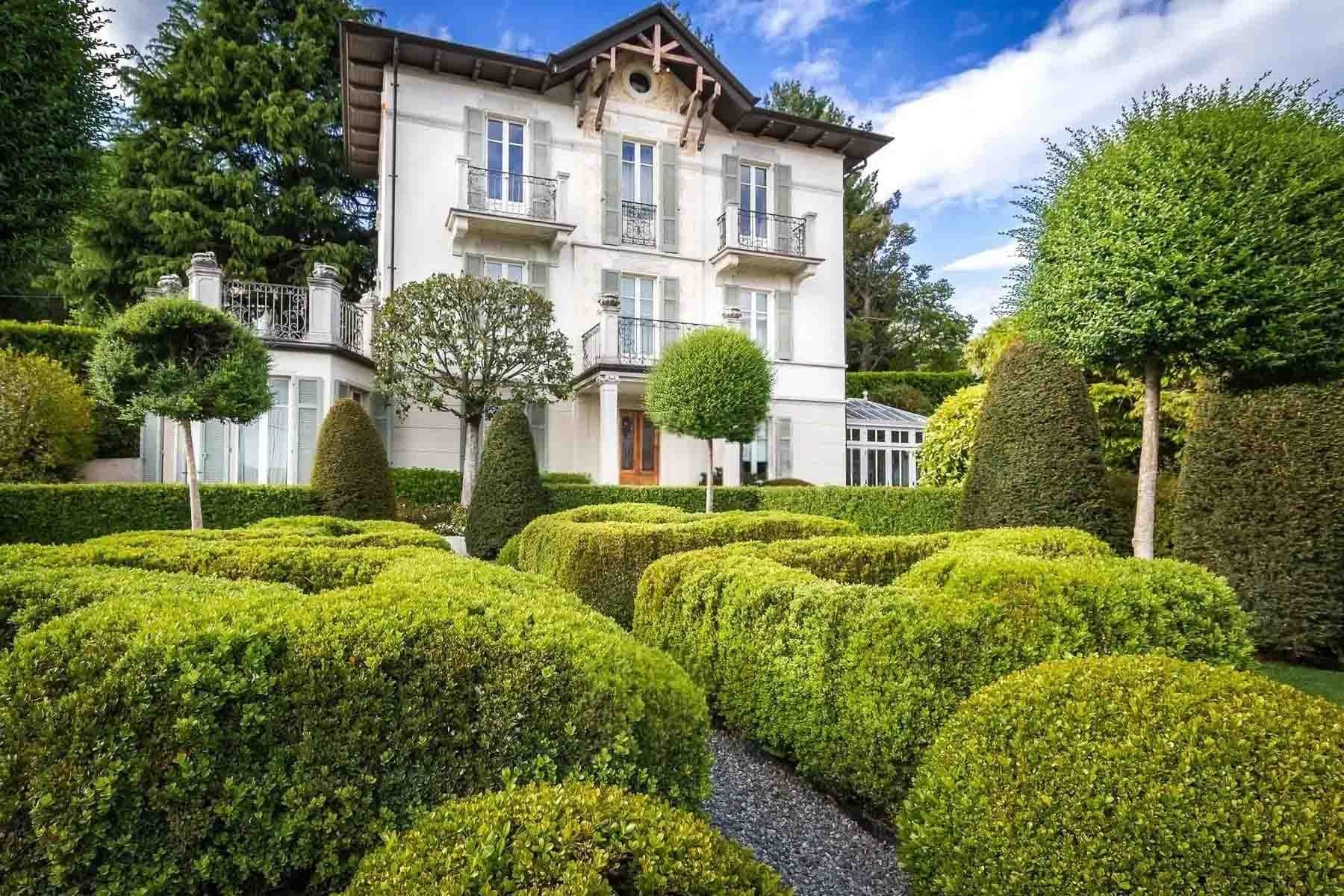 Elegant Villa with Pool near Lake Como, Lombardy
