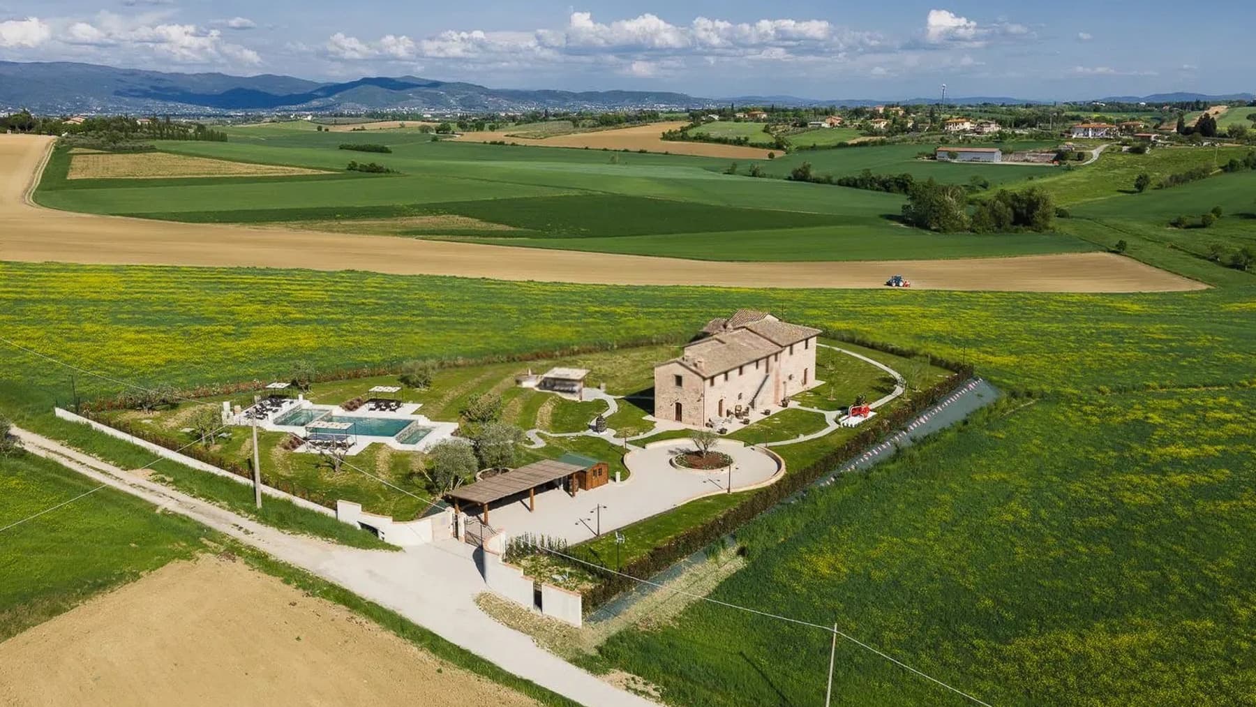 Casale a Camucia, Rifugio di Charme in Toscana