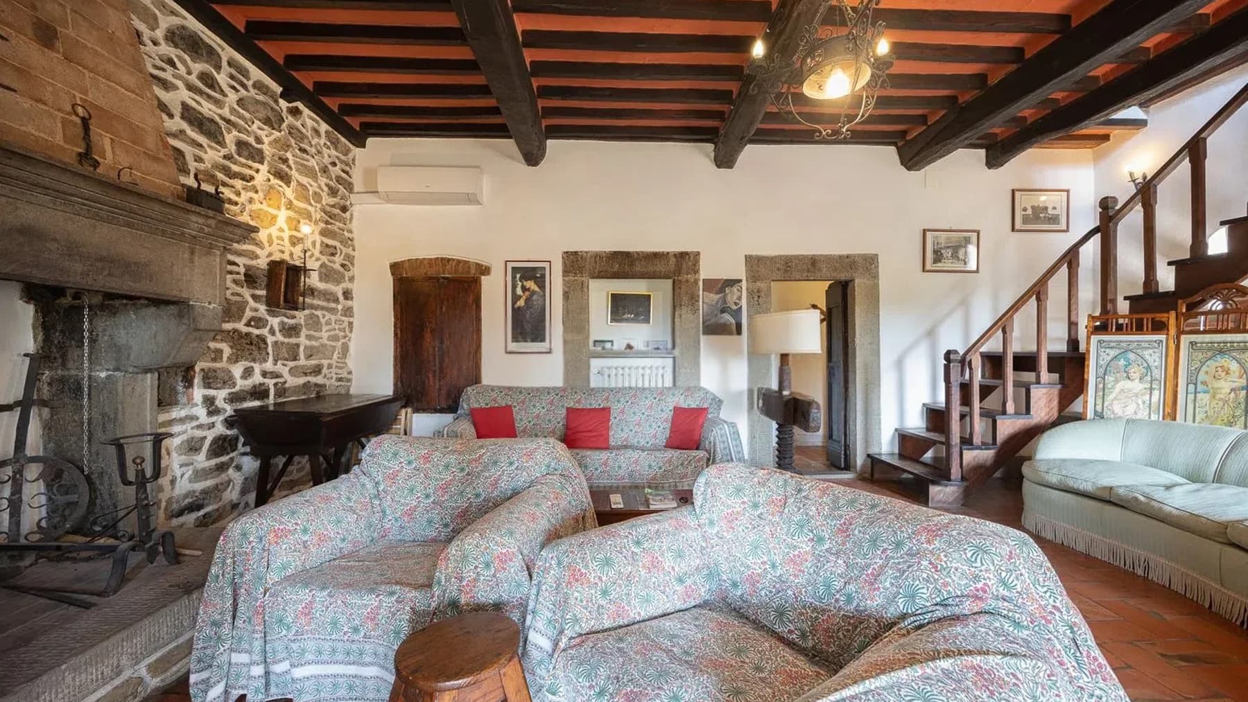 Interiors (17)