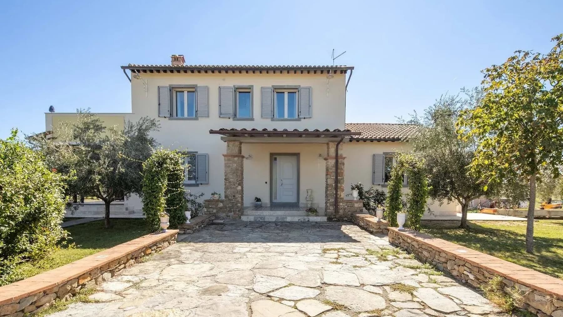 Villa moderna nella suggestiva Valdichiana, Cortona