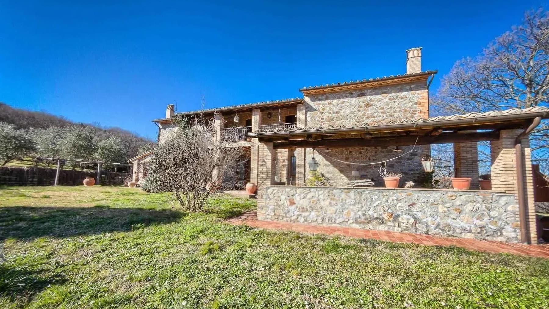 Casale di lusso a Castel Viscardo, cuore dell'Umbria
