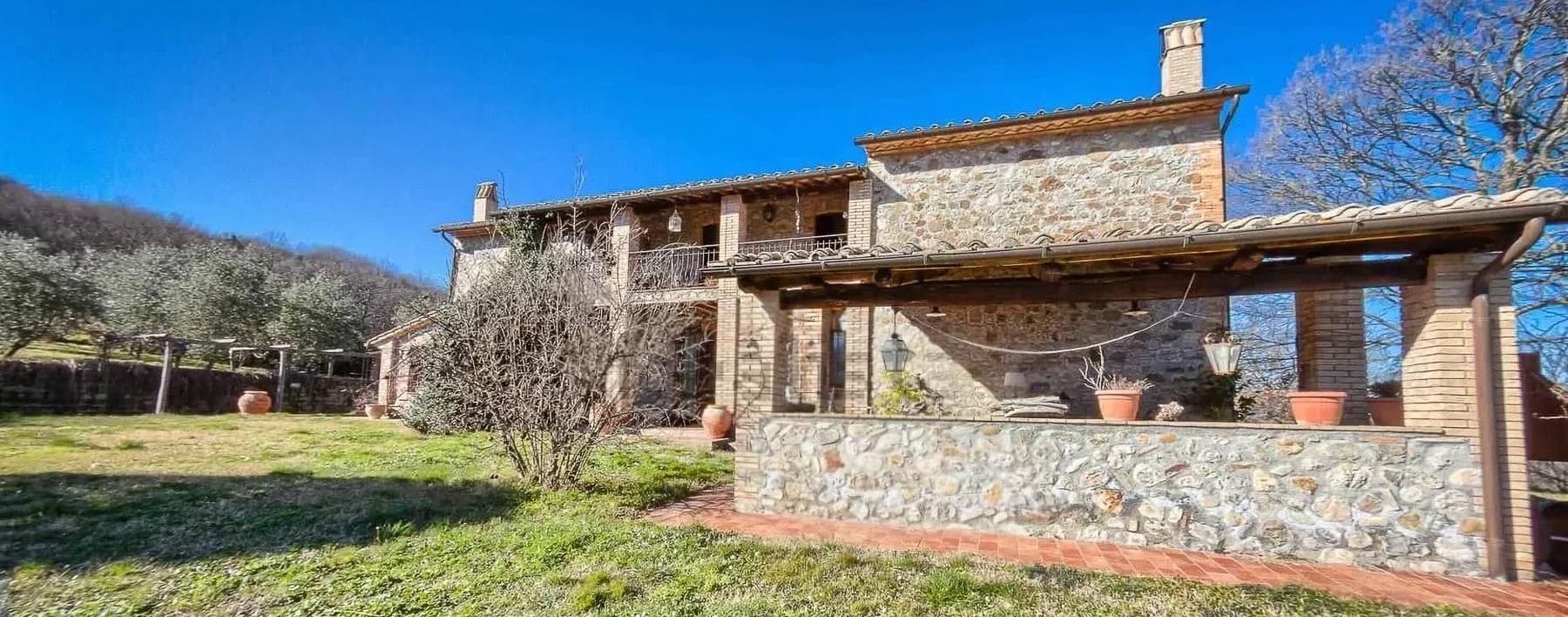 Casale di lusso a Castel Viscardo, cuore dell'Umbria