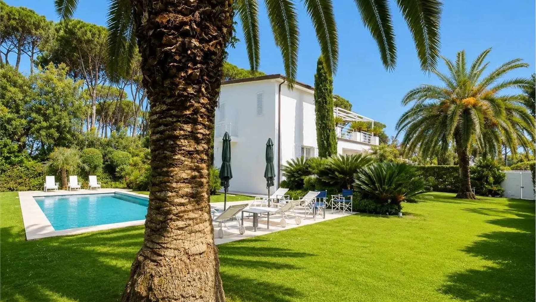 Villa con piscina nel cuore di Forte dei Marmi