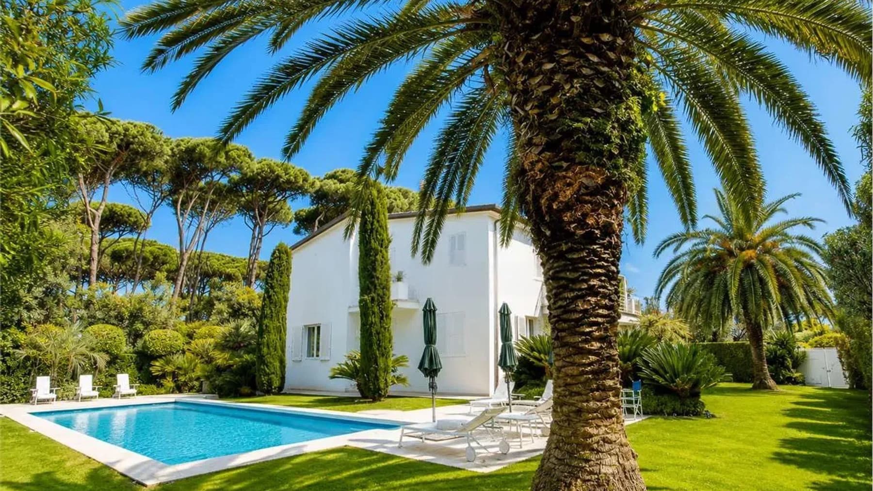 Villa con piscina nel cuore di Forte dei Marmi