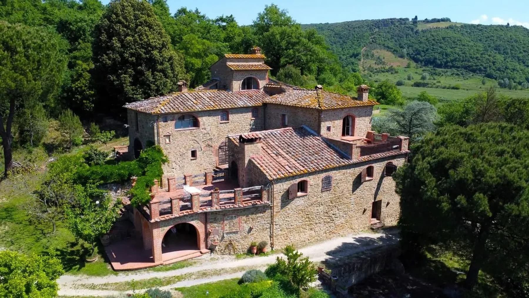 Rustic Country House in Rigomagno, Tuscany