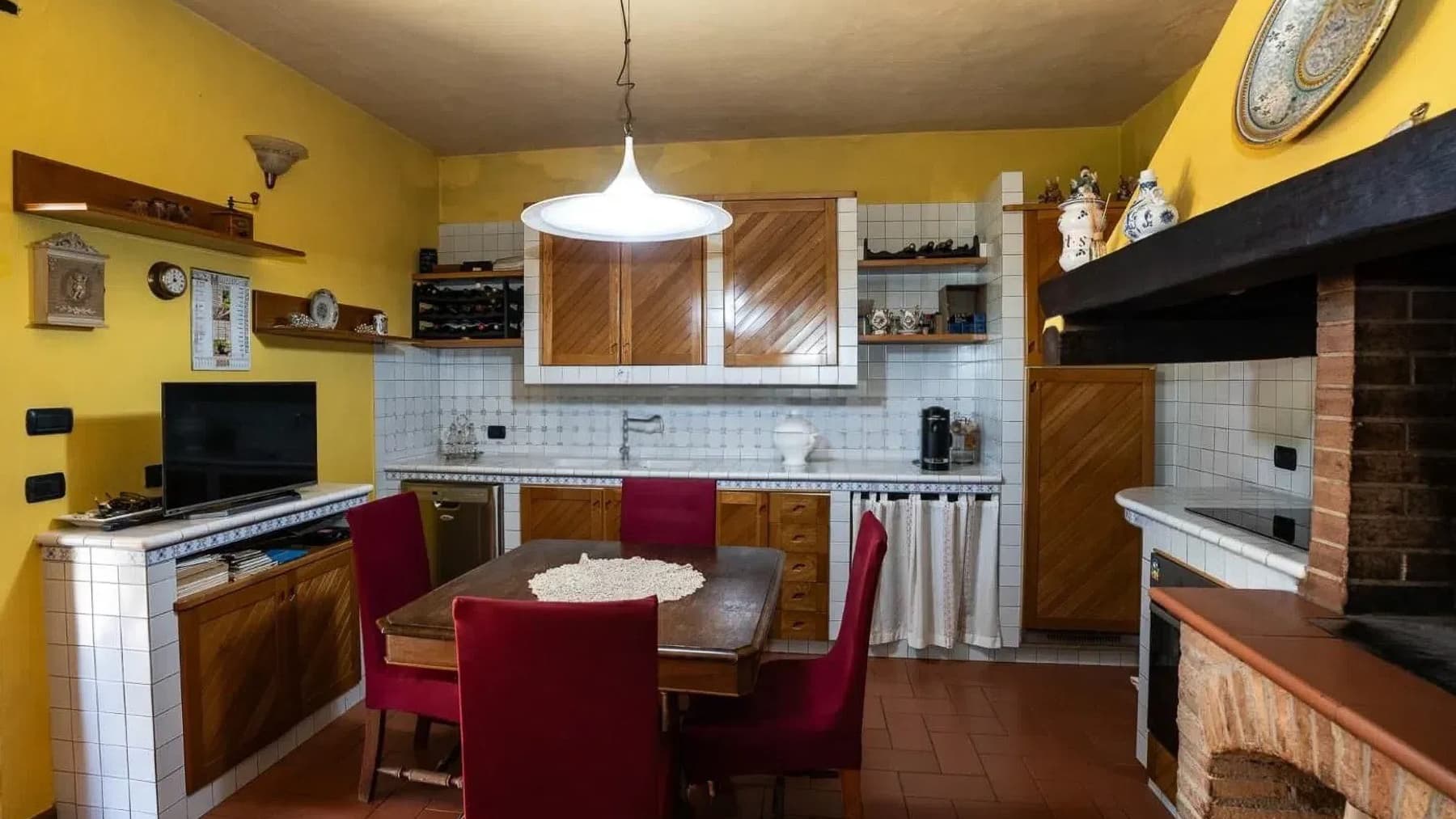 Interiors (19)