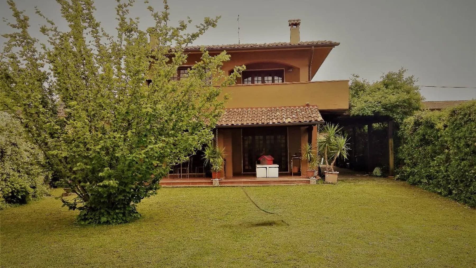 Villa con giardino a Forte dei Marmi, Toscana