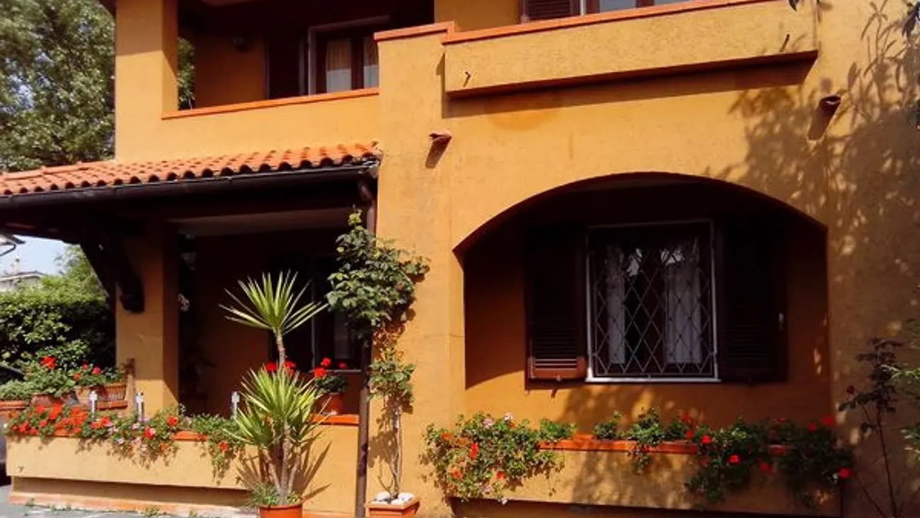 Villa con giardino a Forte dei Marmi, Toscana