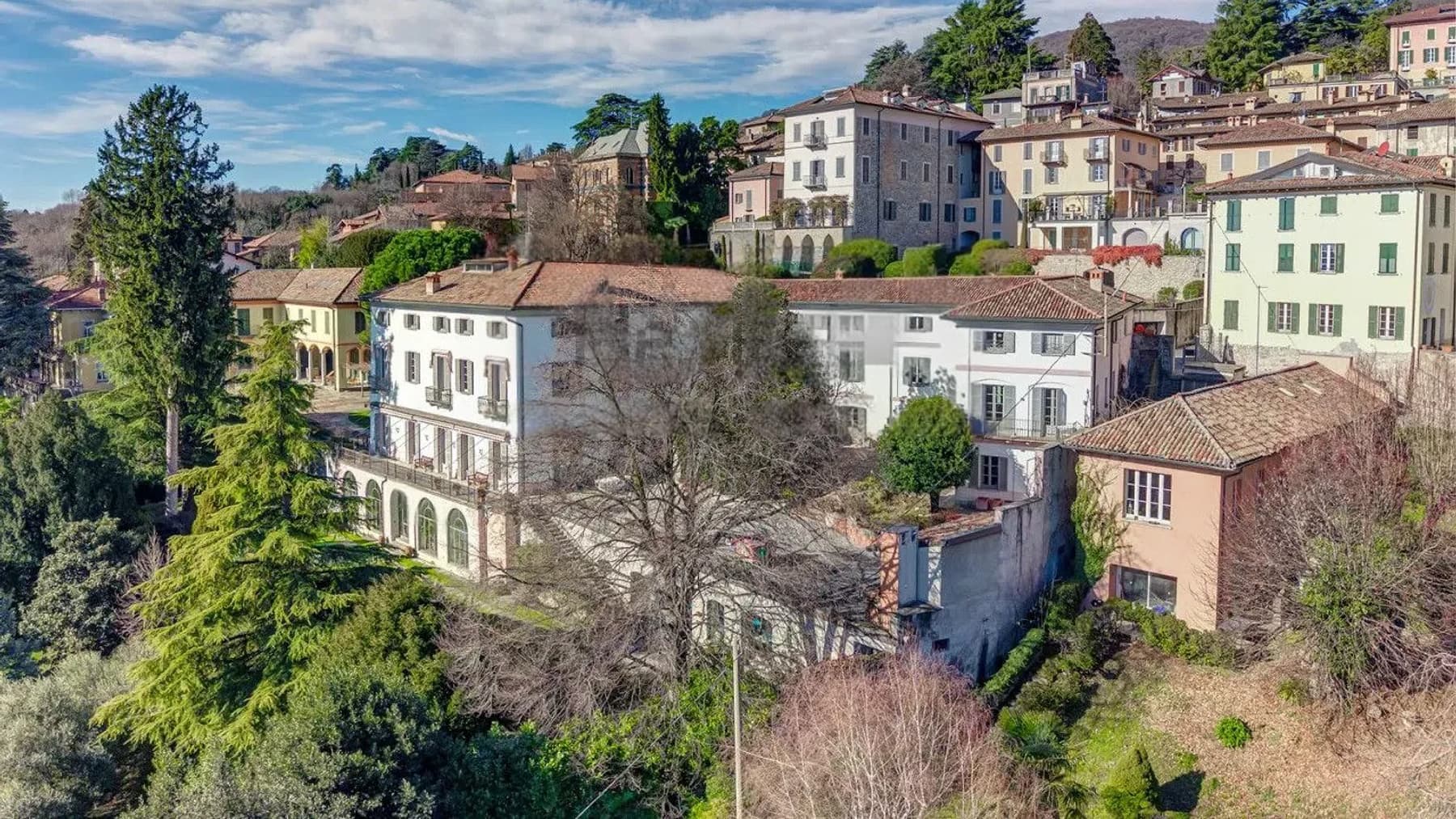 Elegant Villa by Lake Como, Lombardia