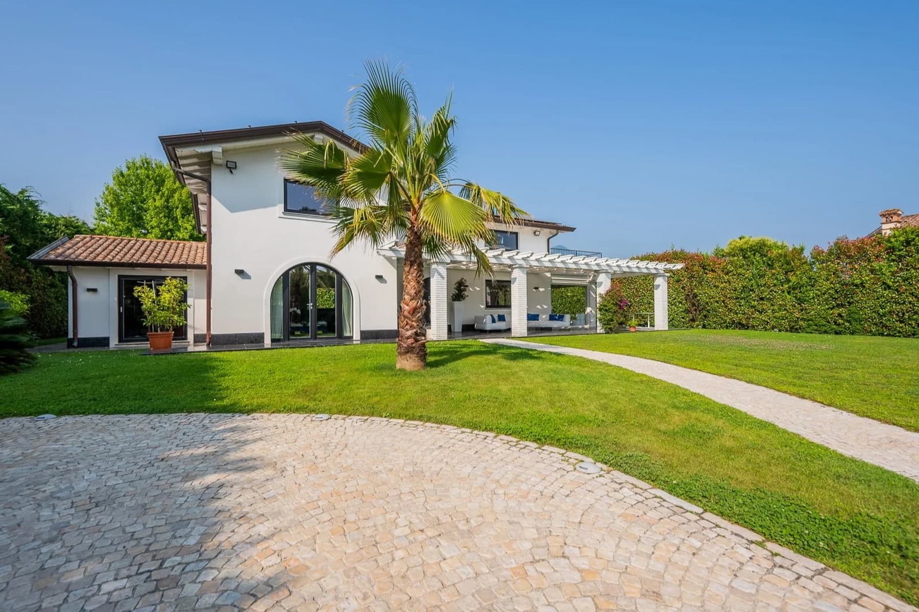 Villa in Charming Pietrasanta, Versilia - Tuscany