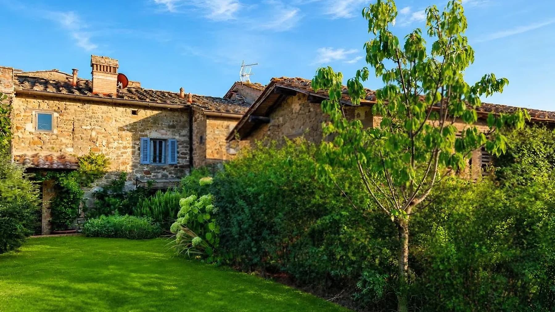 Casale con Fienile nel Cuore del Chianti, Toscana