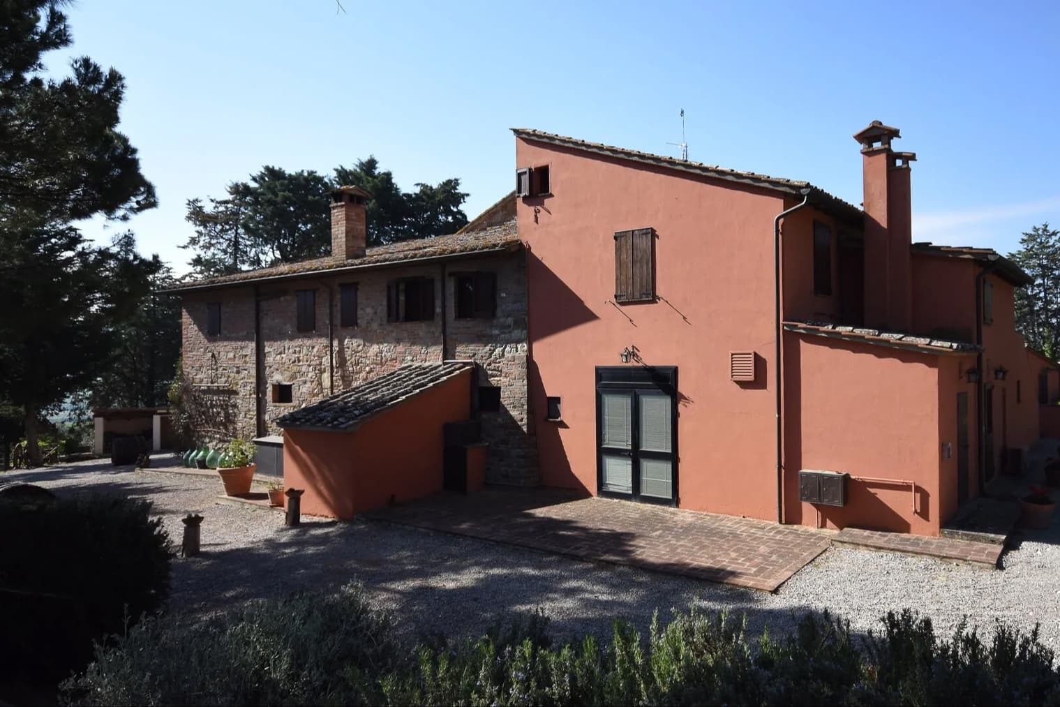 Casale autentico con piscina a Castiglione del Lago