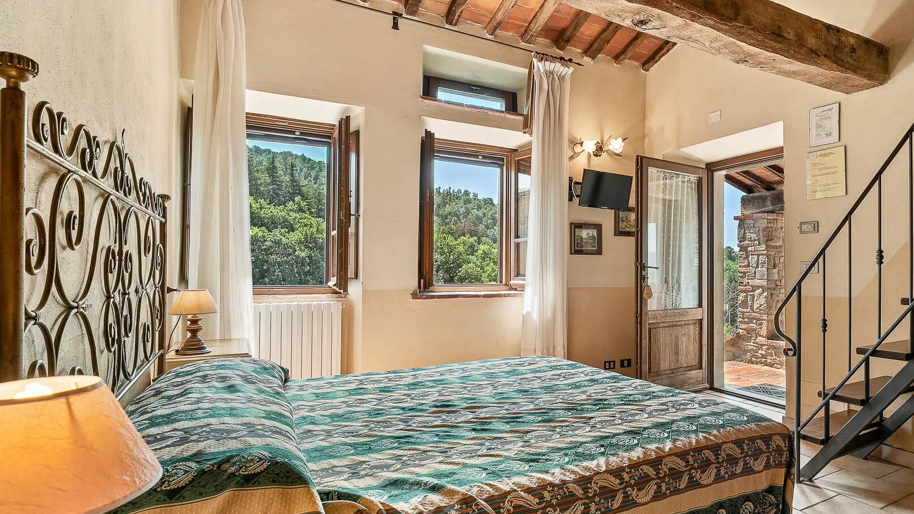 Casale caratteristico a Subbiano, nel cuore della Toscana