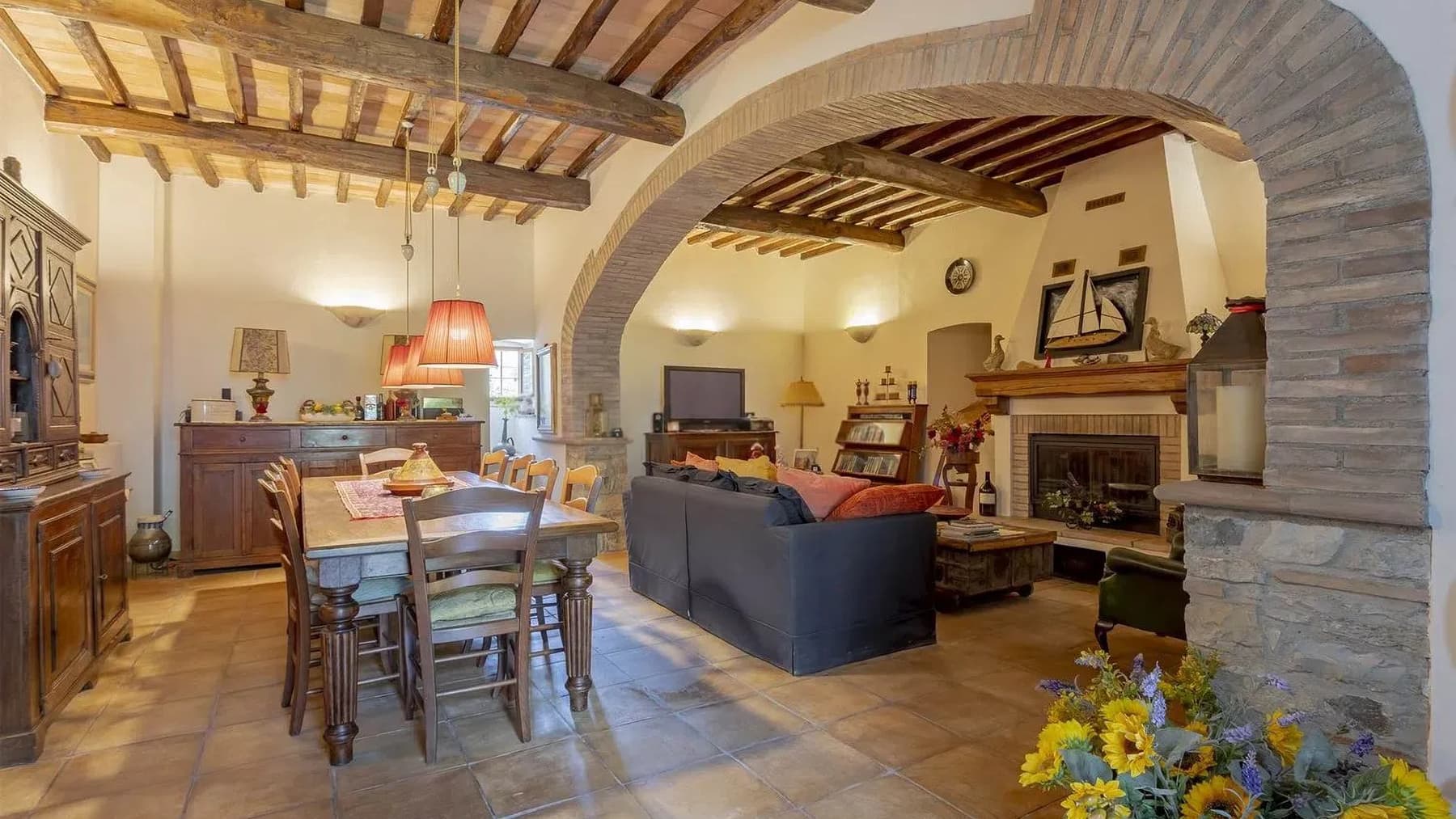 Casale storico con giardino a Fiesole, Toscana