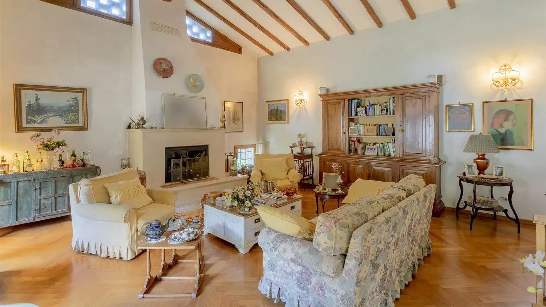 Casale storico con giardino a Fiesole, Toscana
