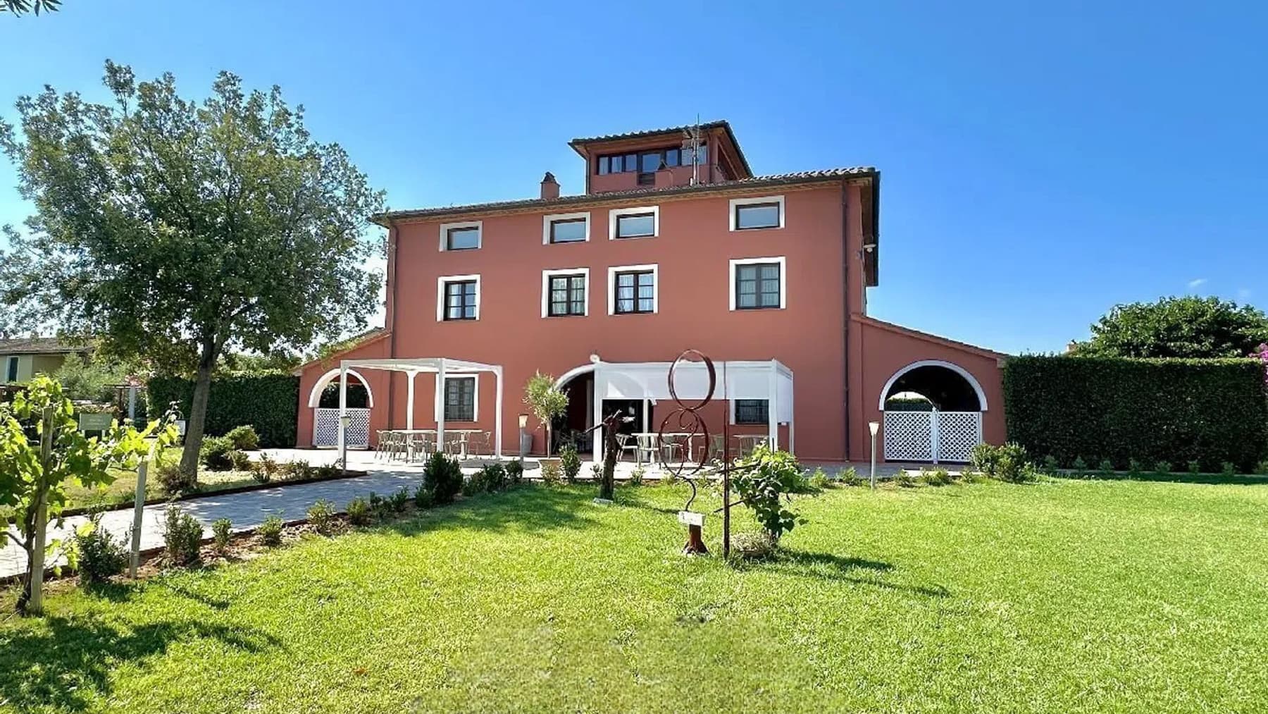 Villa esclusiva a Bolgheri, cuore della Toscana