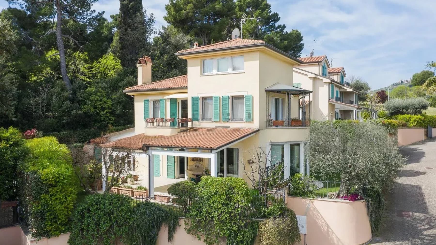 Charming Villa in Porto San Giorgio, Marche