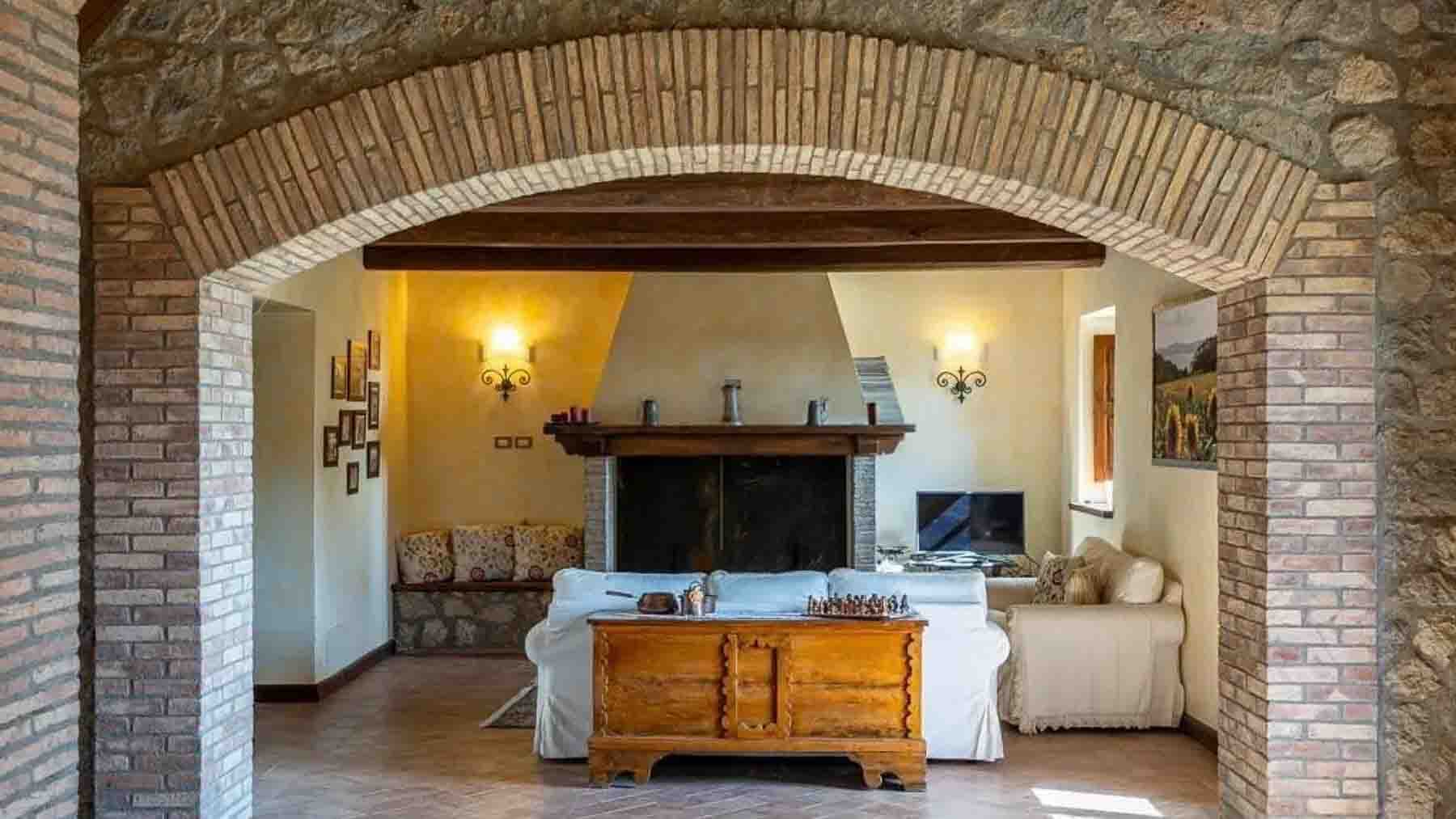 Interiors (9)