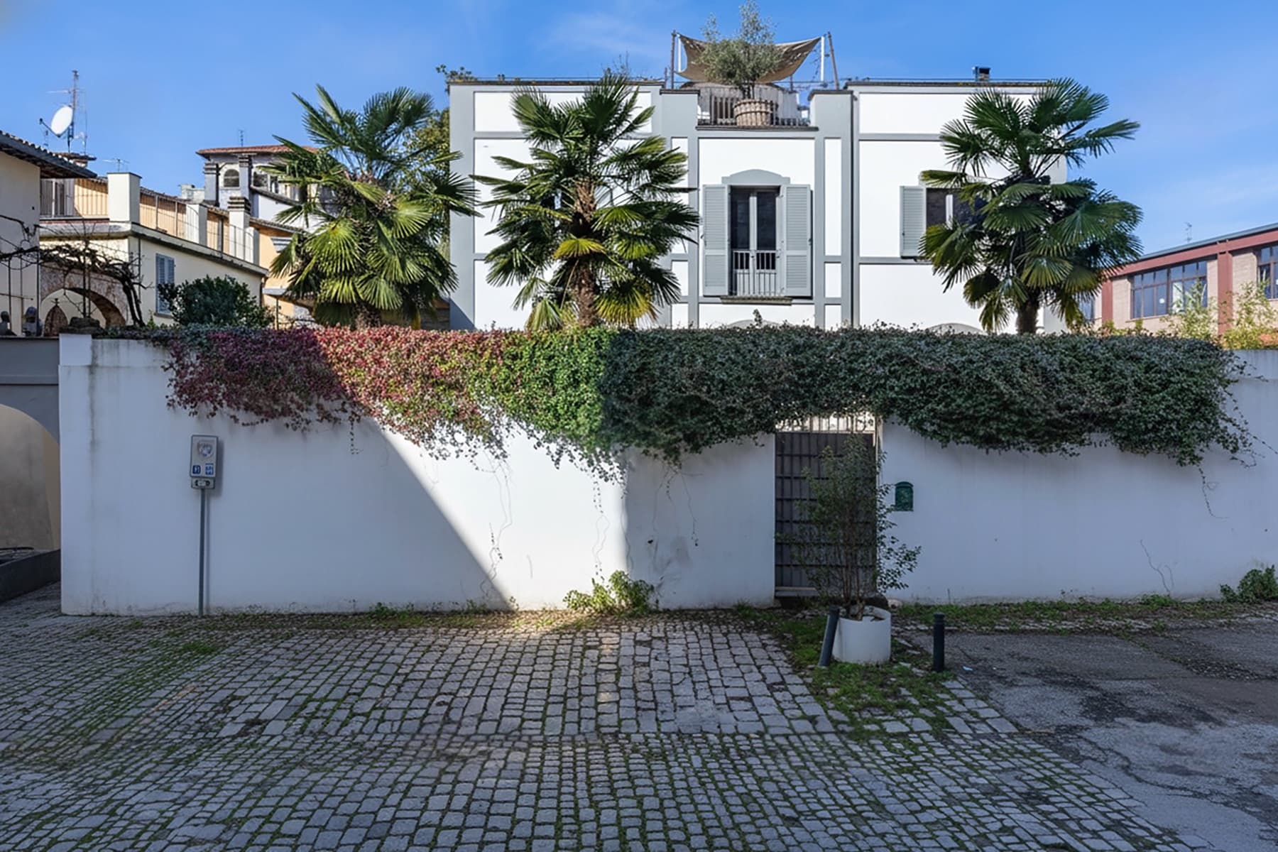 Villa spaziosa con giardino a Città di Castello