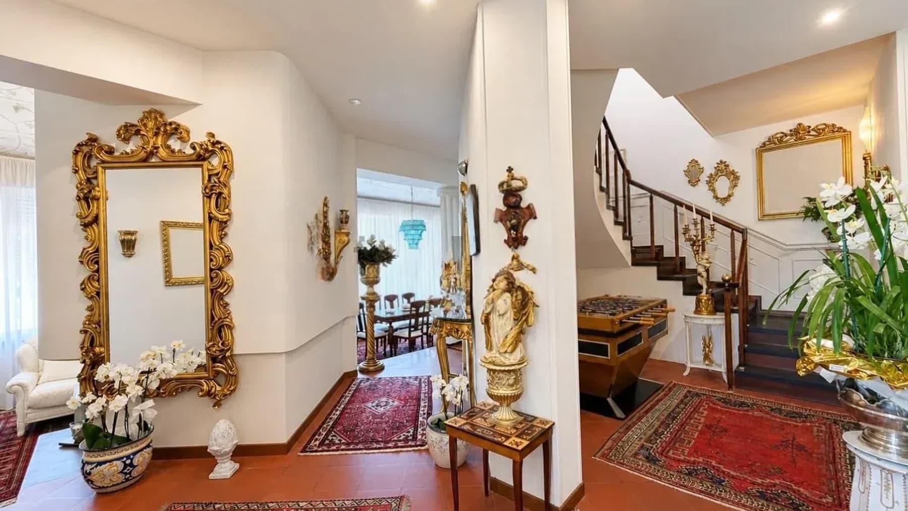 Interiors (14)