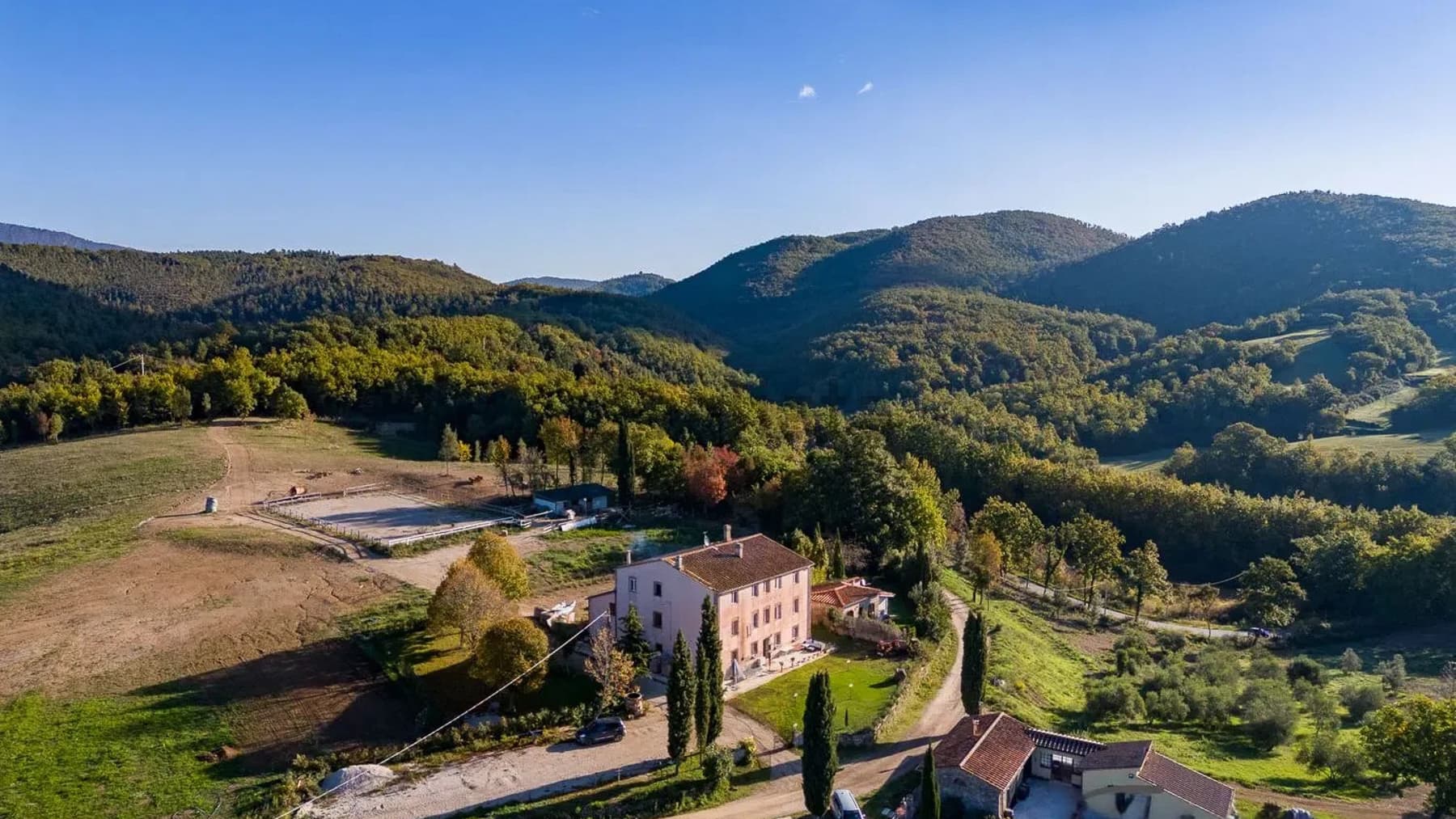 Casale storico in Maremma Toscana, 9 ettari di terreno