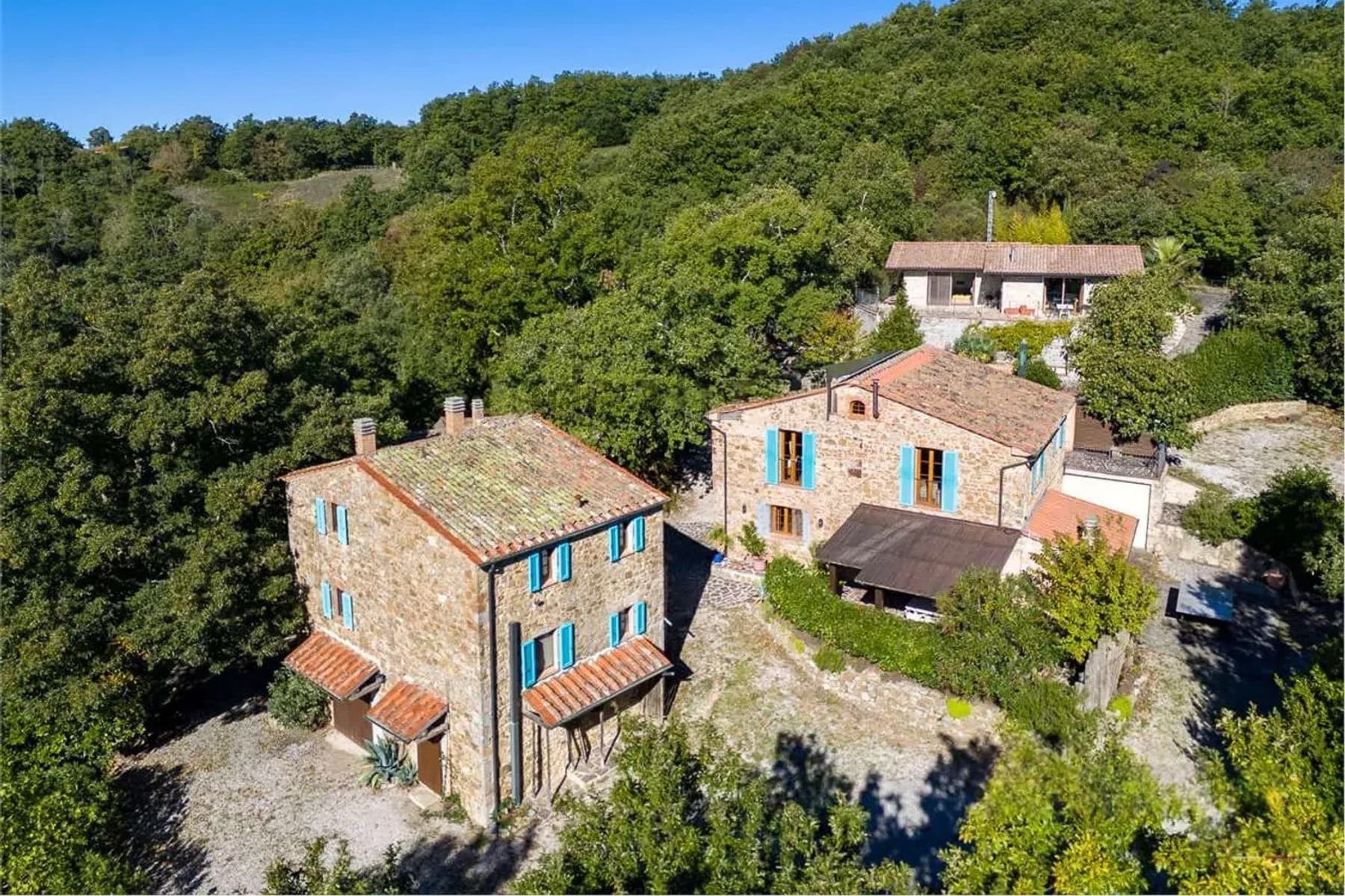 Casale esclusivo a Montieri, nel cuore della Toscana