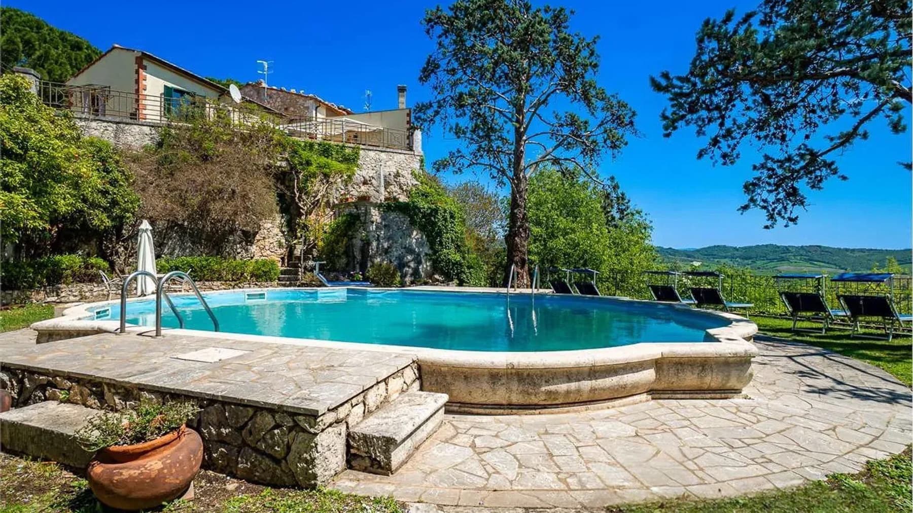 Villa storica nel centro di Saturnia, Toscana