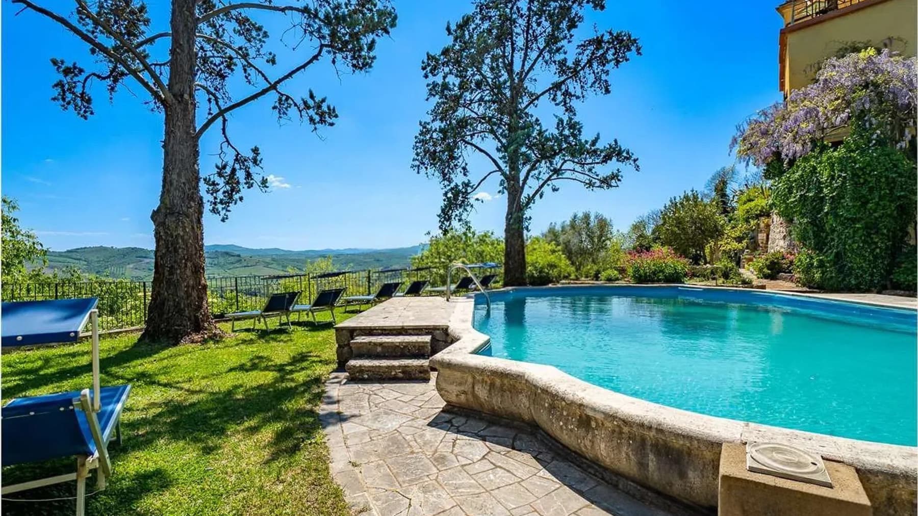 Villa storica nel centro di Saturnia, Toscana