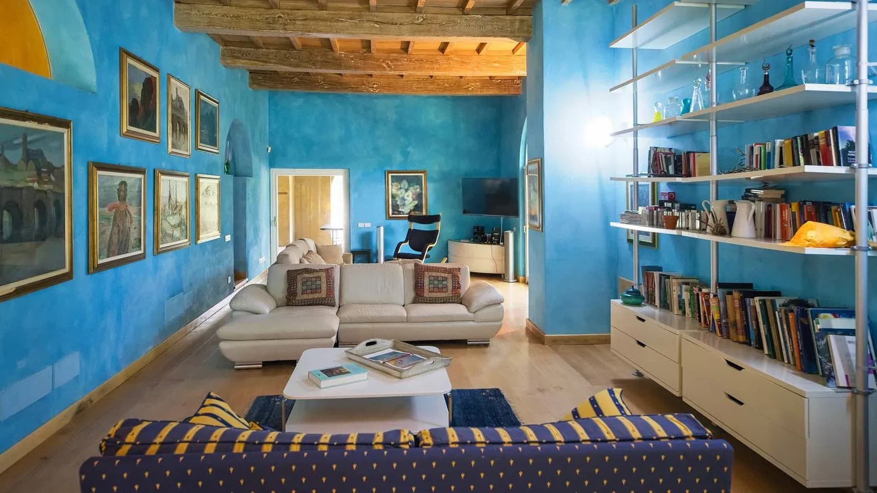 Interiors (10)