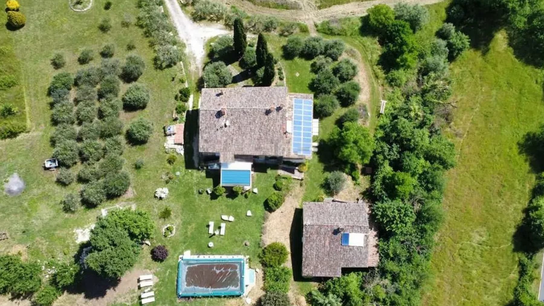 Casale panoramico in Umbria, tra Todi e Monte Castello