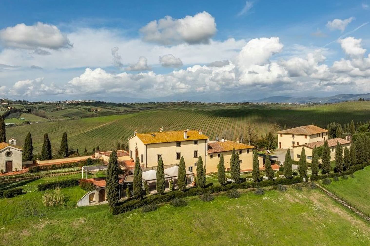 Elegant Villa in Sant'Ansano, Tuscany