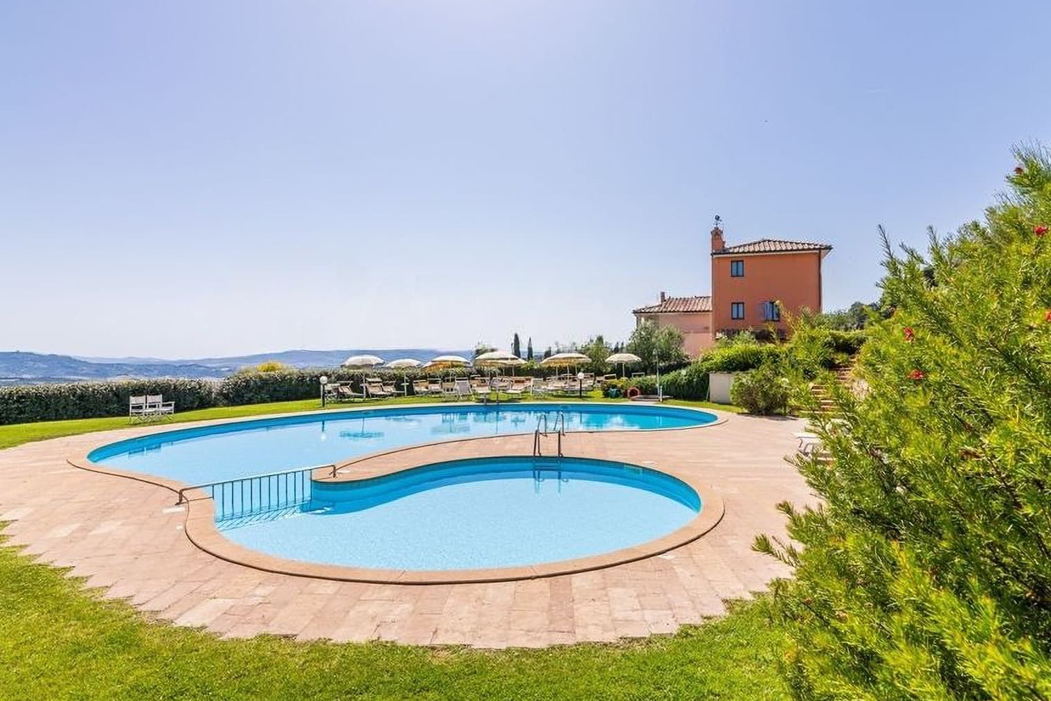 Casale panoramico a Gambassi Terme, cuore della Toscana