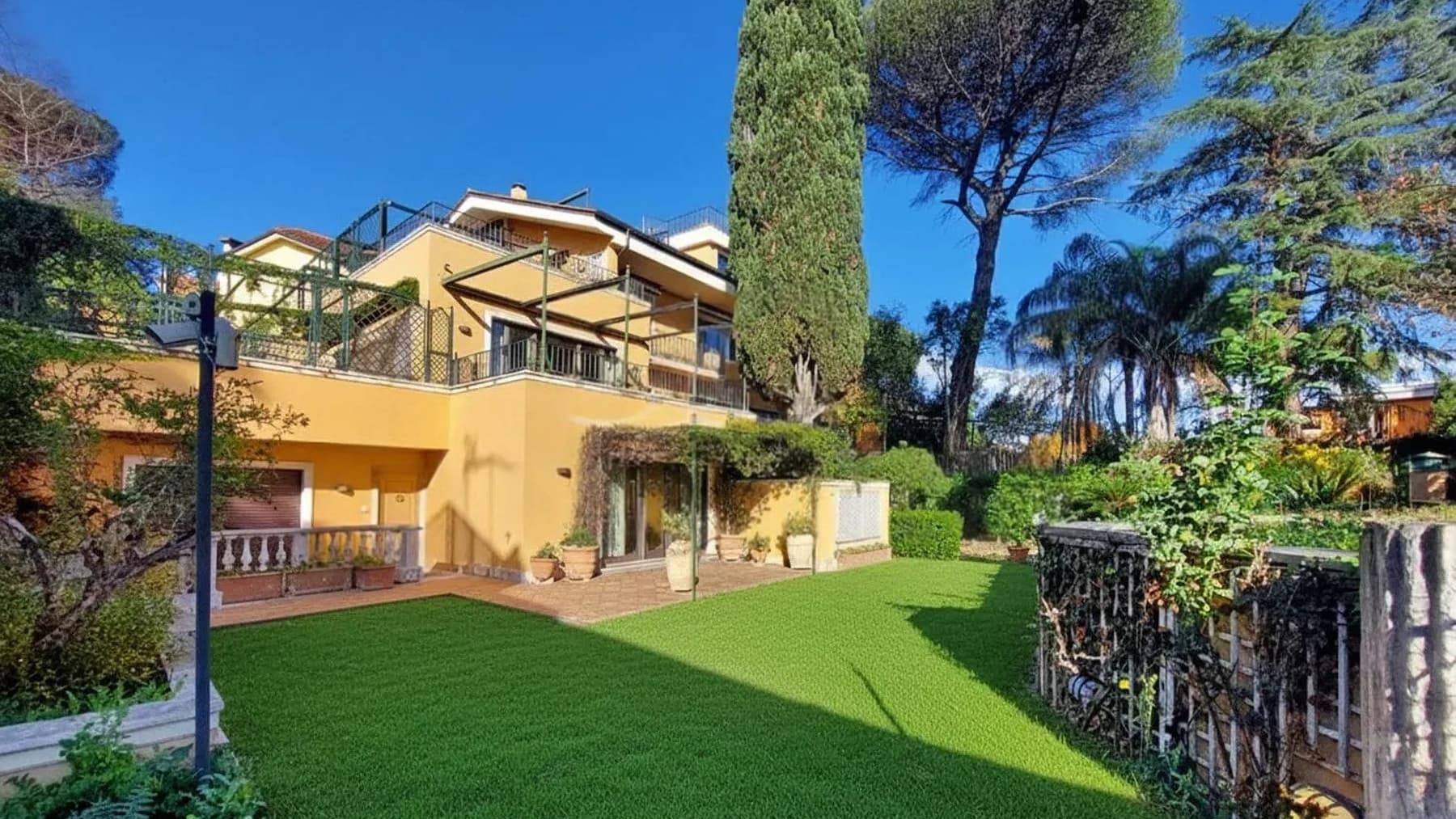 Elegant Villa in Rome, Lazio Region