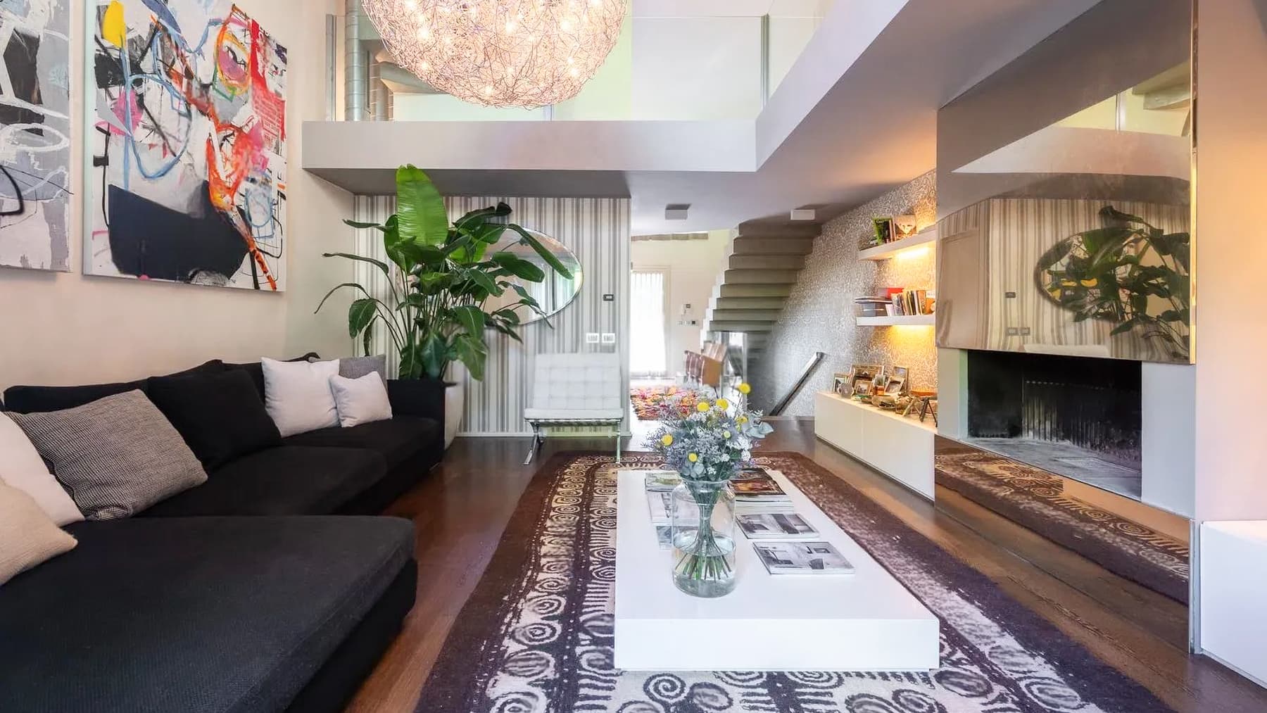 Chic Apartment in Milano, Heart of Lombardy