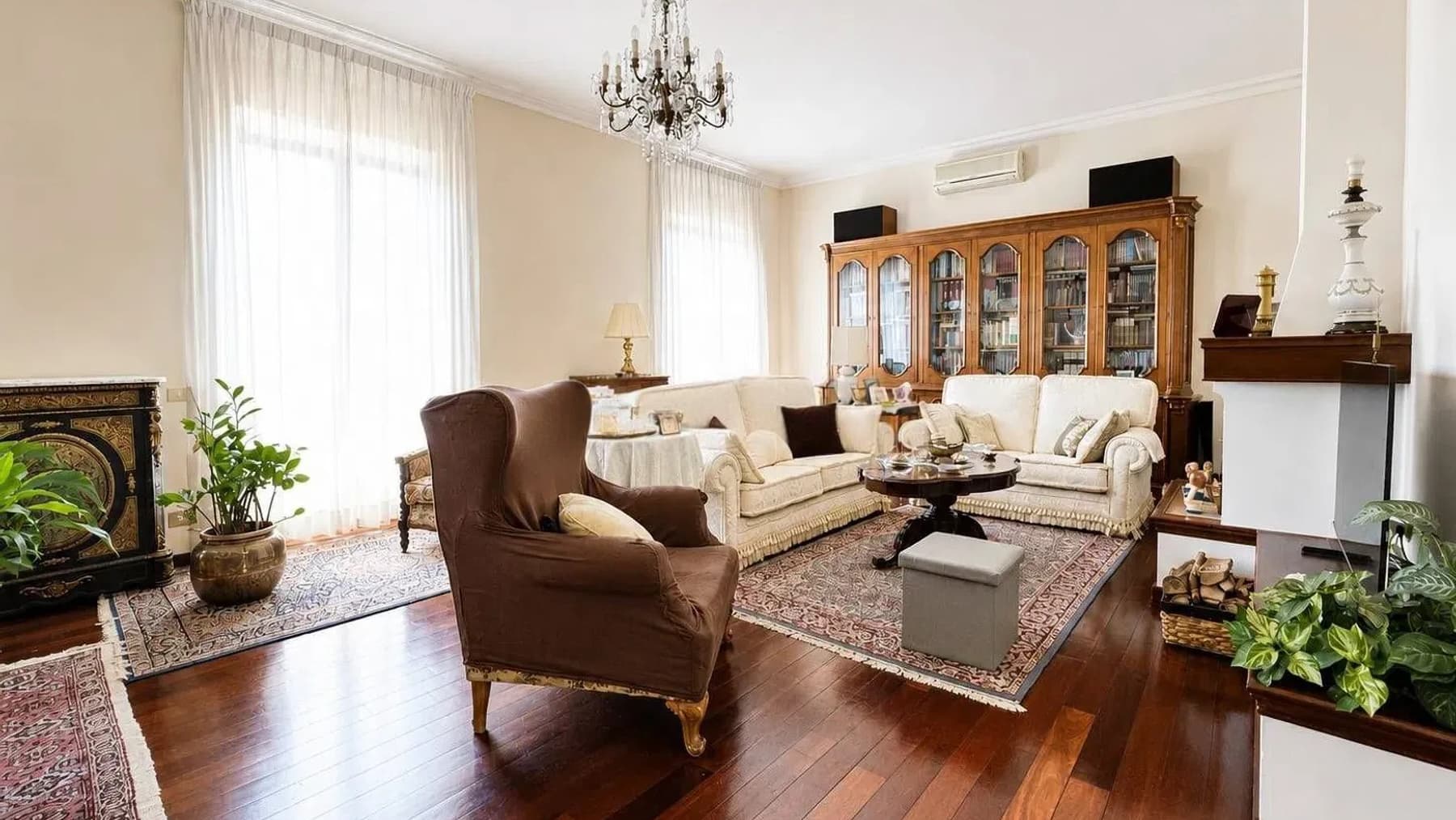 Penthouse in Rome, Lazio: Urban Elegance Awaits