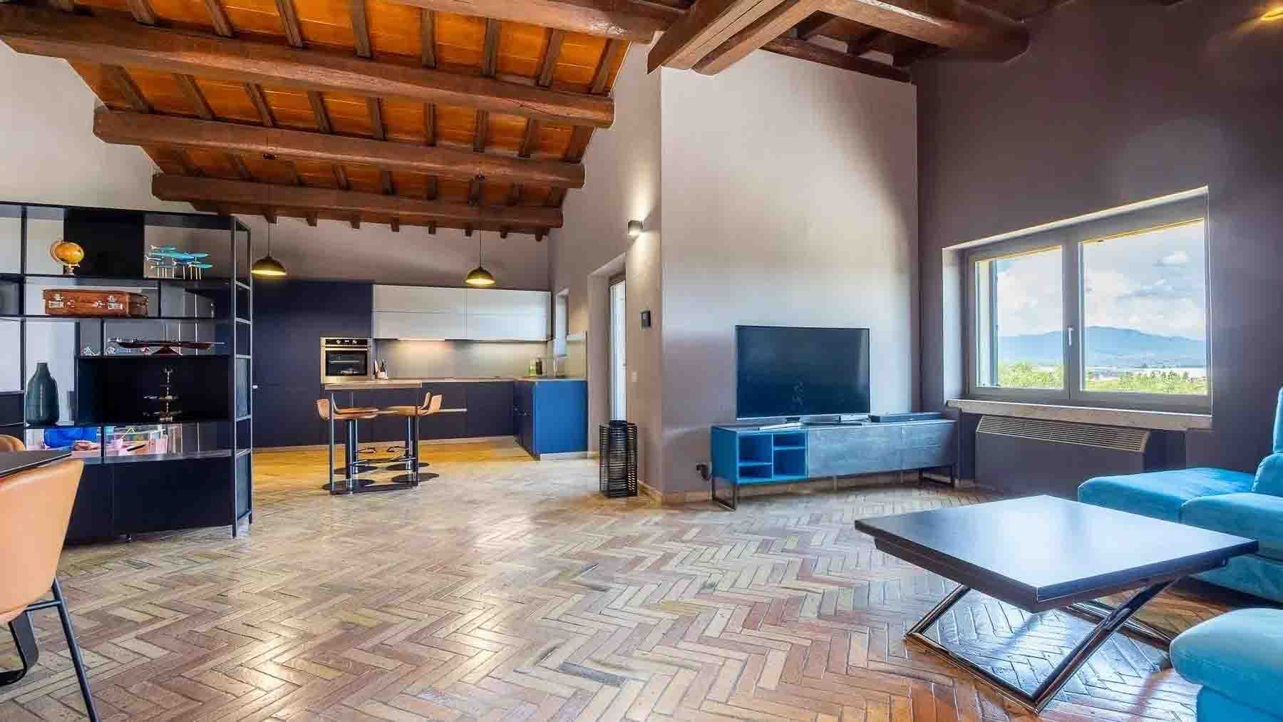 Interiors (15)
