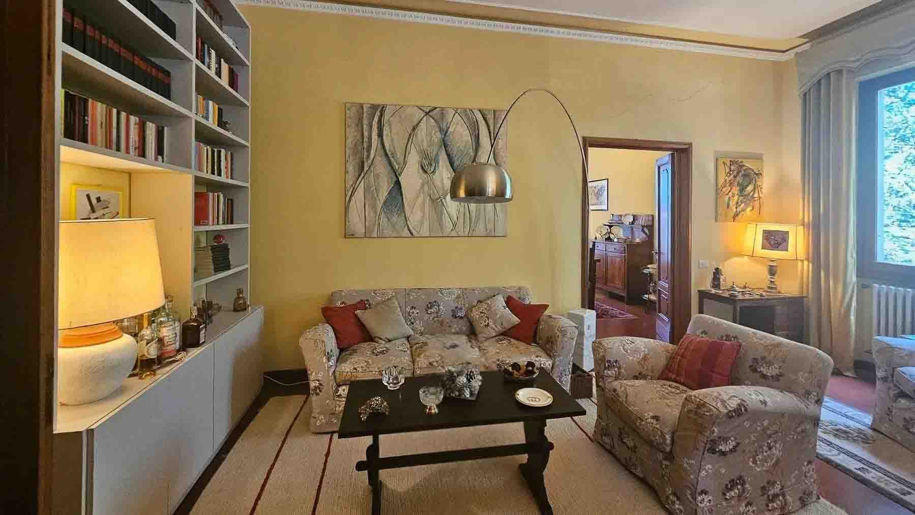 Interiors (12)