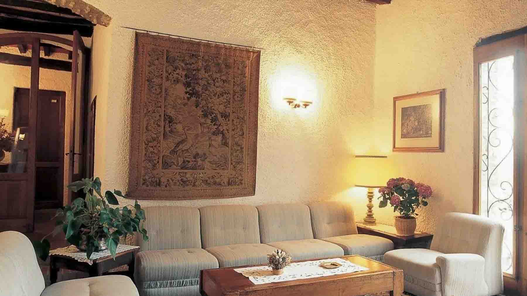 Interiors (12)