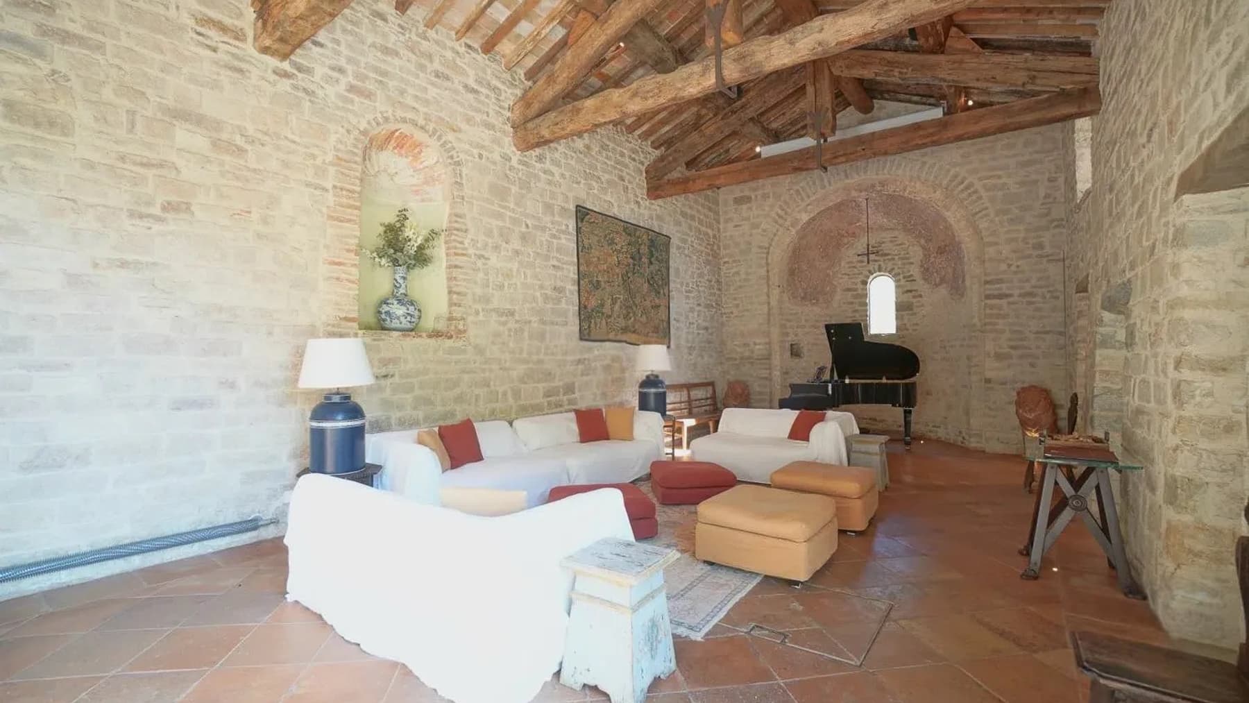 Interiors (13)