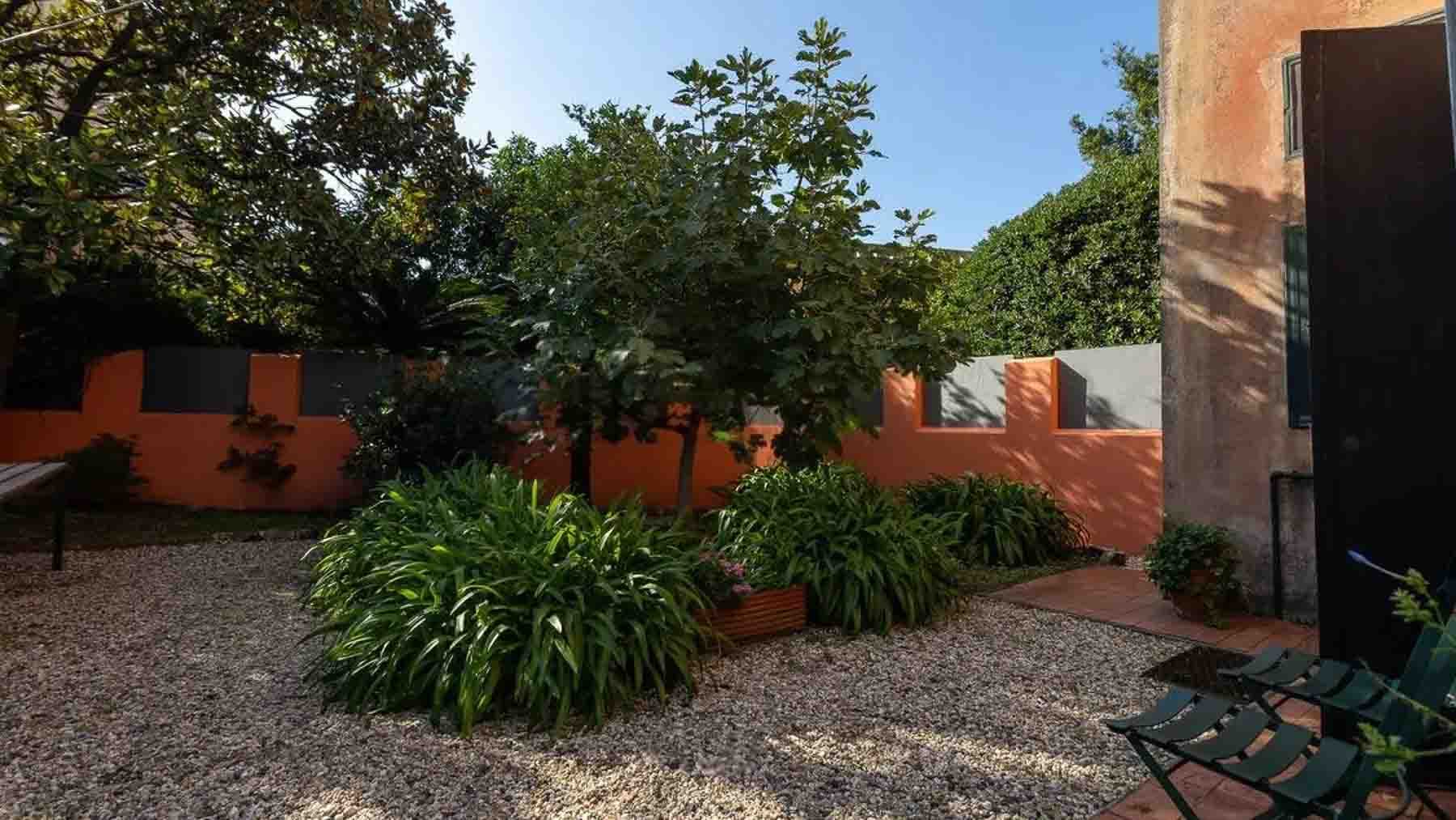Exteriors (3)