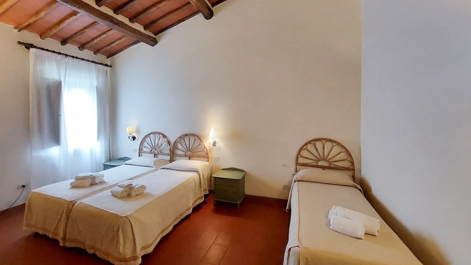 Interiors (3)