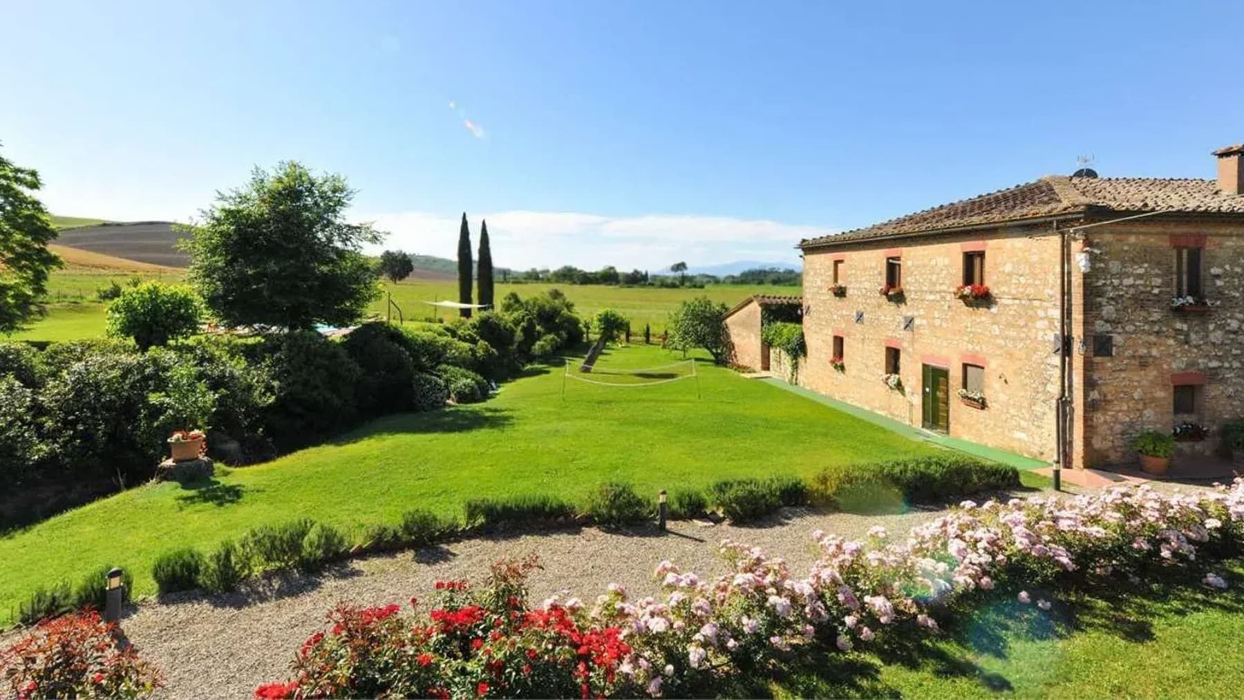 Casale seicentesco con tartufaia a Siena, cuore della Toscana