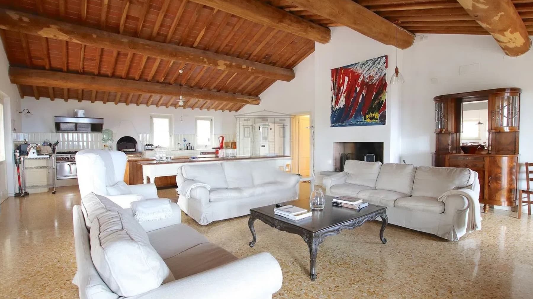 Charming Villa in Lucca, Tuscany's Scenic Beauty
