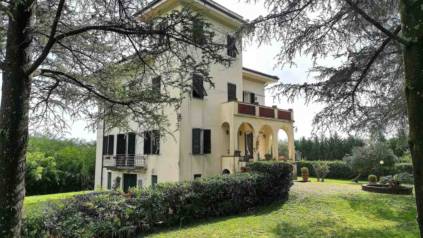 Charming Villa in Lucca, Heart of Tuscany
